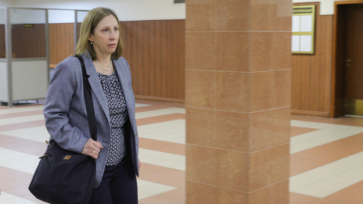 Посол США в России угрожает русским, сидя в Москве