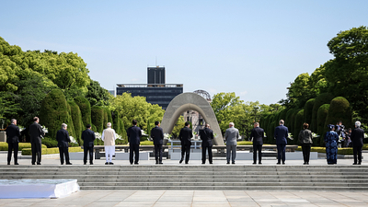Программный директор Валдая: Человечество балансирует на грани всеобщей войны
