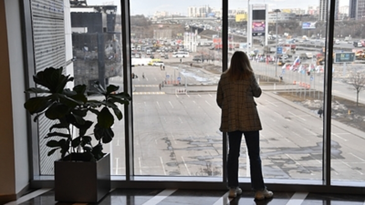 Семья ищет мужчину Мусу, который спас в “Крокусе” их 26-летнего сына-инвалида