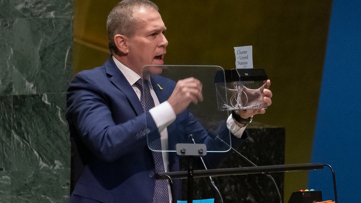 Поступок израильского дипломата в ООН вызвал возмущение в Турции