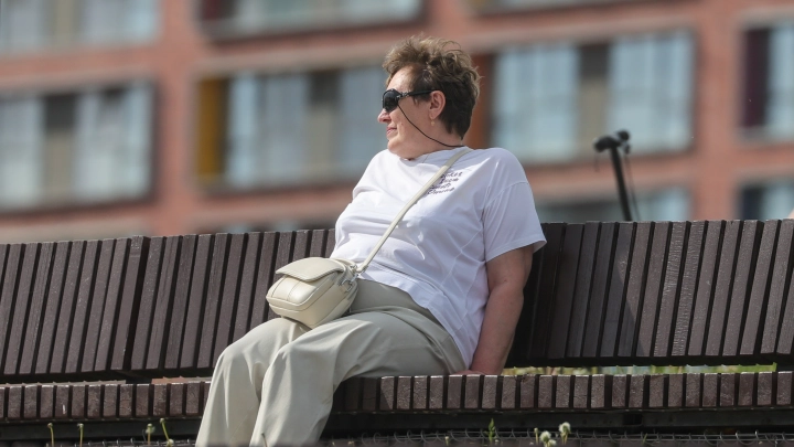 Пенсионная система России зиждется на прогнившей основе: Как у населения выдирают деньги