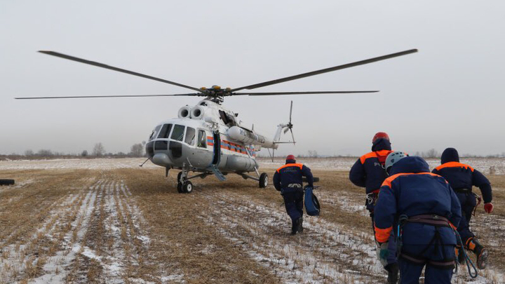На востоке Беларуси вертолет МЧС совершил аварийную посадку