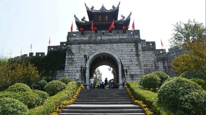 Это некорректно: Китаю не нравятся попытки Запада убрать России из международных переговоров