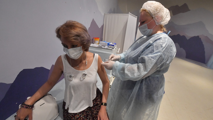 Четверть населения Беларуси прошла полный курс вакцинации от коронавируса