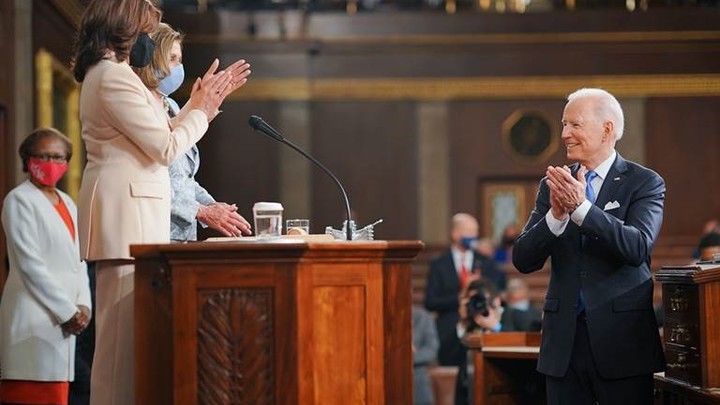 Манёвр Госара не прошёл: Сенат США одобрил выделение $40 млрд Украине