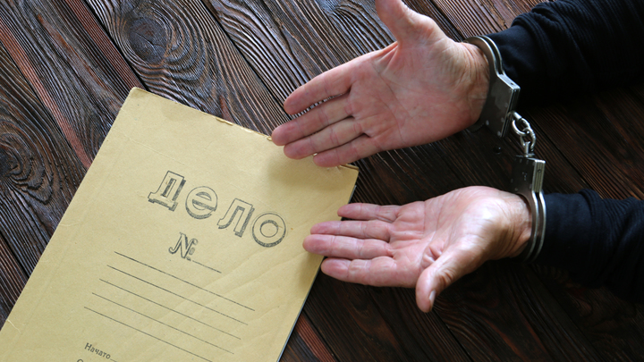 Закрытое слушание и два адвоката: Сенатор Савельев отправлен под арест