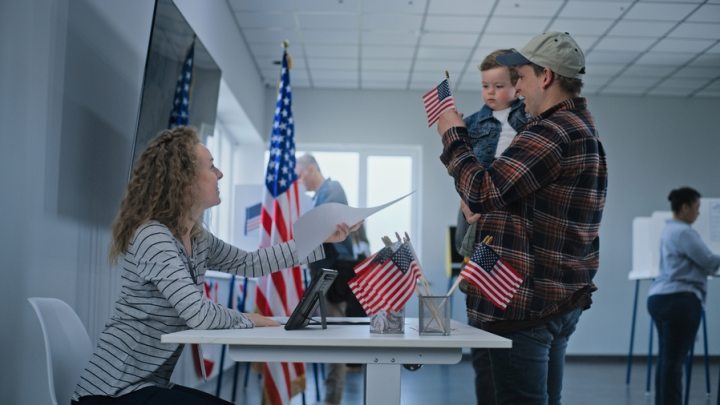 Они ещё пожалеют об этом. США необходимо срочно выходить из НАТО. Америке грозит катастрофа европейского масштаба
