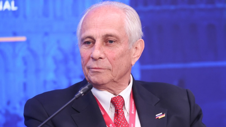 Единственного, кто умел говорить с русскими, выкинули: Немецкий аристократ не выдержал и сказал правду