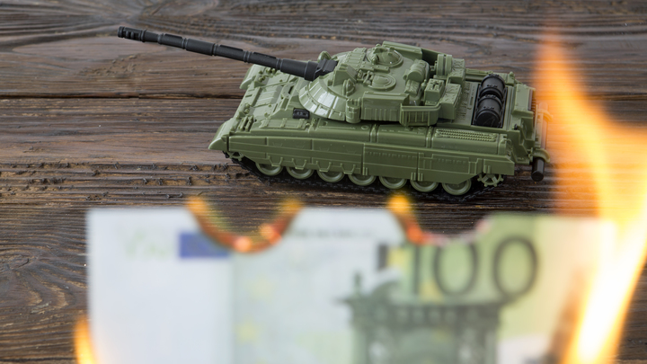 Кадры уничтоженной техники НАТО поставили главу Пентагона в тупик: пришлось оправдываться