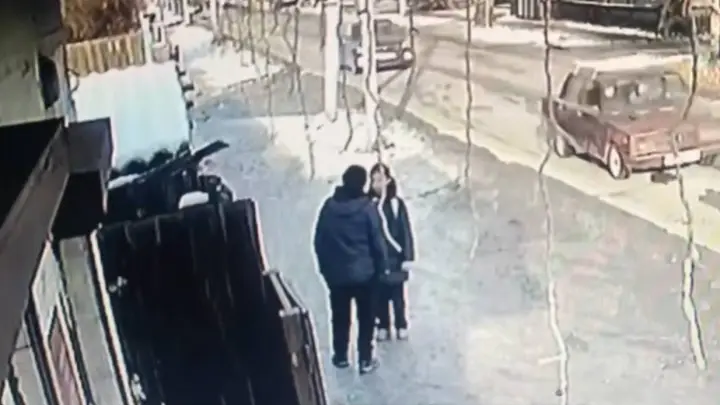 В Тыве поймали мужчину, силой поцеловавшего ребёнка на улице