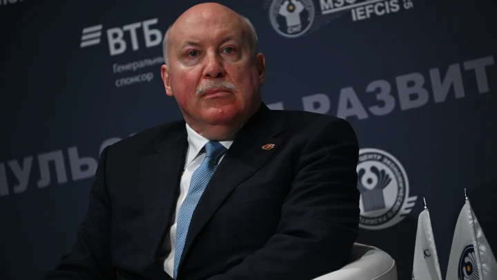 Путин назначил дипломата Дмитрия Мезенцева полпредом президента в Конституционном суде