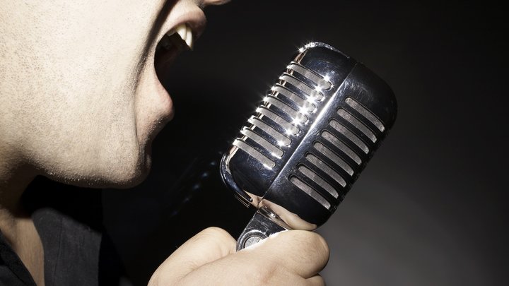 Собчак против певца Shaman. Шахназаров намекнул: Если бы песня называлась иначе...