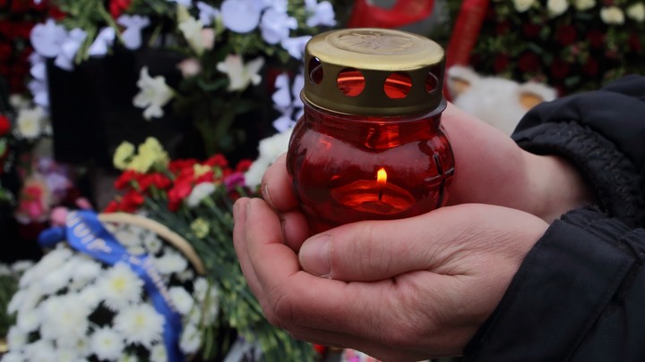 Воин и защитник. На Урале простились с героически погибшим штурманом Ми-8 Турсуновым