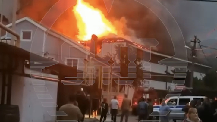 Площадь пожара в Джубге увеличилась до 800 кв. метров