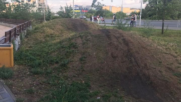 В Челябинске разорвут контракт с подрядчикам по уходу за сквером