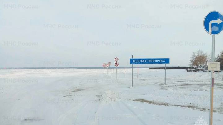 Через Обское водохранилище открыли вторую двухполосную ледовую переправу
