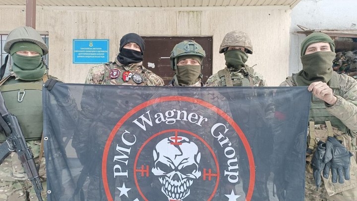 Бойцы ЧВК Вагнер заняли село Парасковиевка -  Все подробности