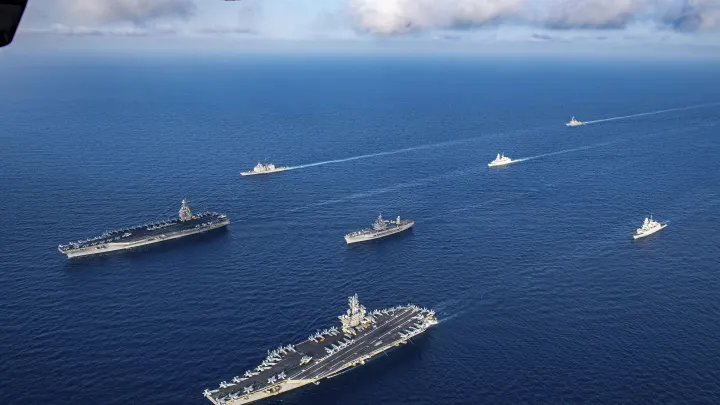 Балтика станет полем боя между Россией и НАТО: Туска насторожила подозрительная активность в море