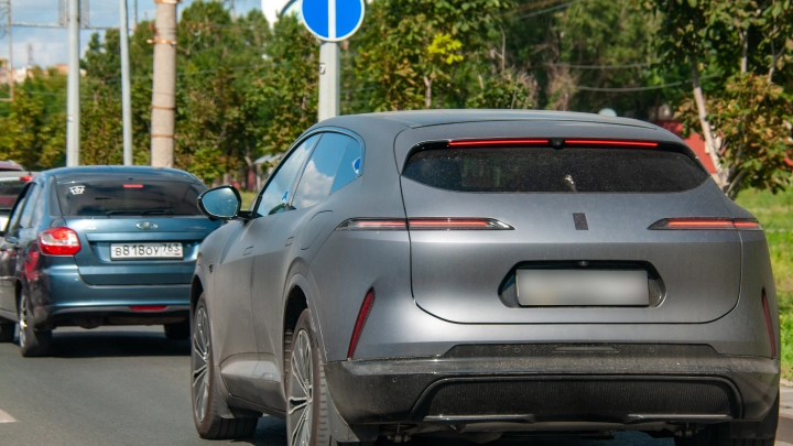 Русские учёные вскрыли неудобную правду. В китайских авто излучение зашкаливает в 8 раз