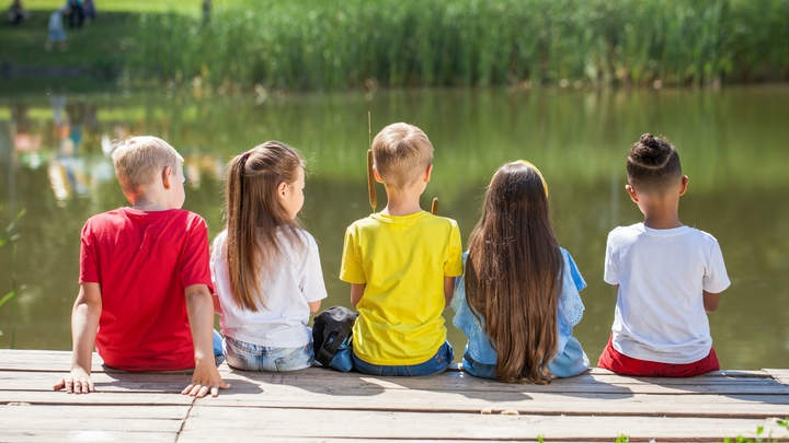 Работы в парке закончены: Дорожки из экологичных материалов ждут гостей
