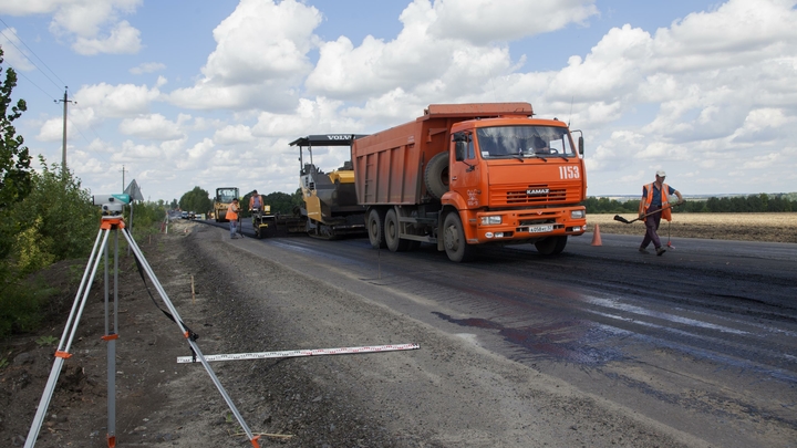 Правительство Новосибирской области усилит контроль за строительством дорог по нацпроектам
