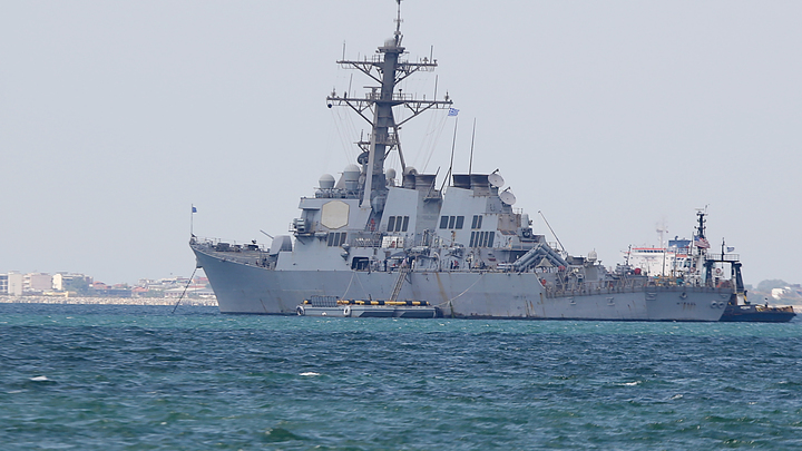 В США призвали прислать к границам России американский военный корабль: Просто так