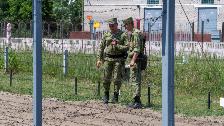 Военные столкновения Киргизии и Таджикистана начались вдоль всей границы