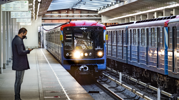 Новая драка в метро Москвы: Отпор приезжим дали всем вагоном