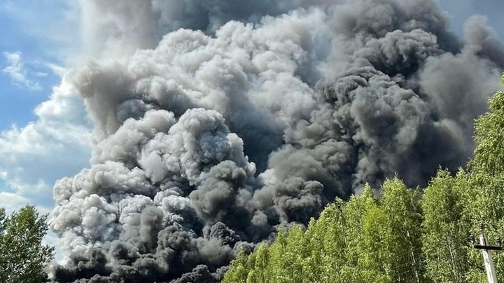 Пожар произошёл на территории завода Румо в Нижнем Новгороде