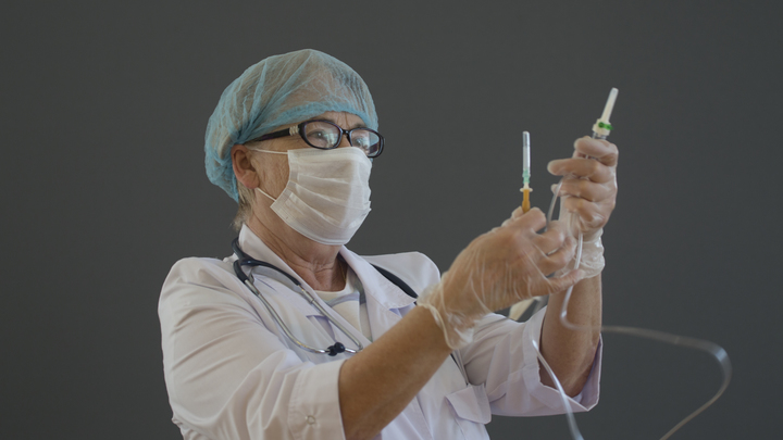 Пальцы не разгибаются, раствор застывает: Пациенты замерзают на кушетках в ФАП