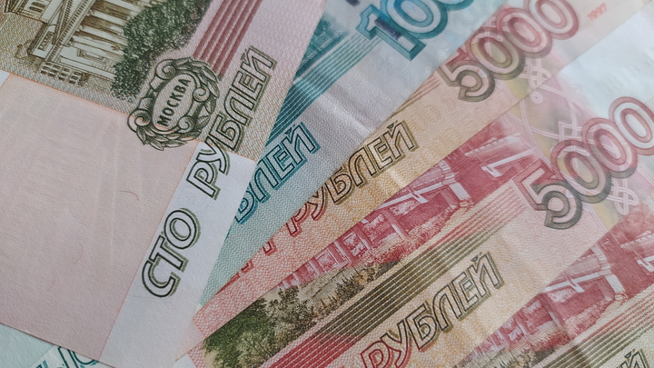 В России презентовали новую купюру в сто рублей