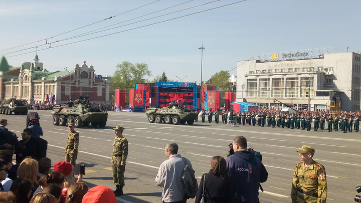 В Новосибирске Парад Победы запретили снимать с воздуха