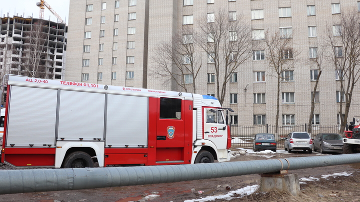 В общежитии ВлГУ на проспекте Строителей загорелась одна из комнат на 6 этаже