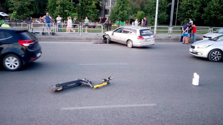 В Челябинске после двухдневной комы скончался самокатчик, которого сбил автомобиль