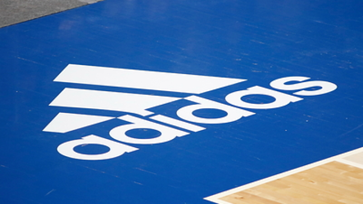 Adidas, Volkswagen и Bosch признали свою вину за приход нацистов к власти
