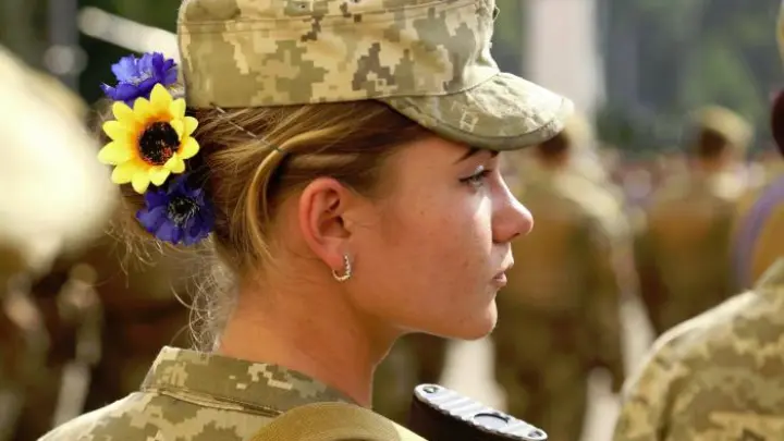 Военно-полевые жёны. В украинскую армию набирают женщин, но не посылают в атаку как штурмовиков. Свежая сводка с фронтов СВО от военкоров