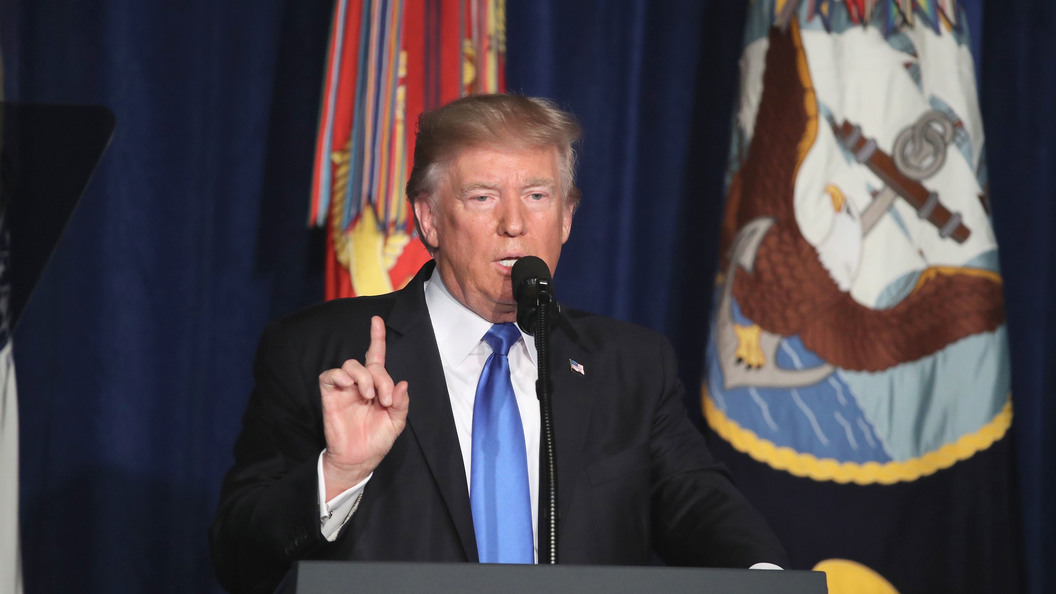 Трамп официально вернул запрет на трансгендеров в Вооруженных силах США Трамп официально вернул запрет на трансгендеров в Вооруженных силах США