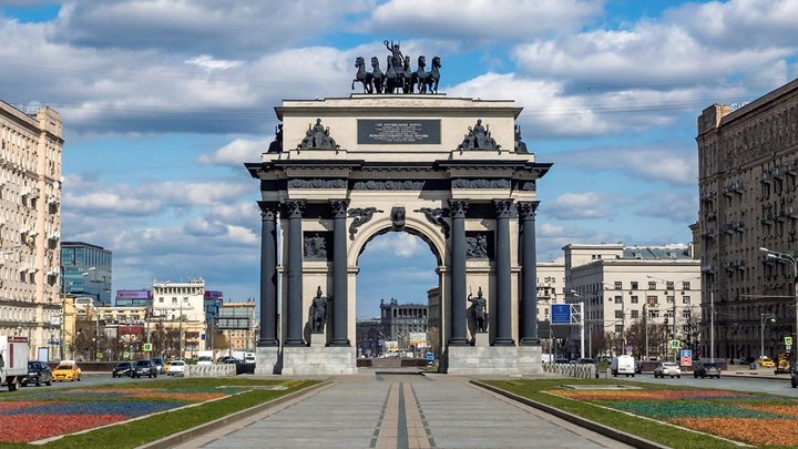 В Москве снова отреставрируют Триумфальную арку