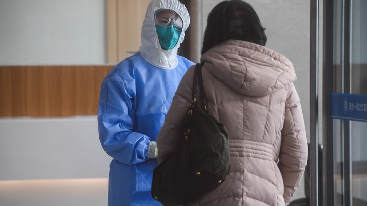 Достаточно генома: Посол Китая в РФ ответил на слова Голиковой о передаче штамма вируса