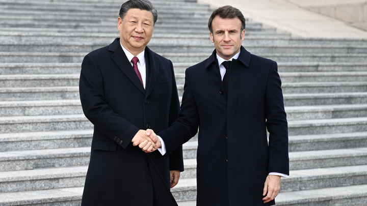 Си Цзиньпин отметил опасность затянутости конфликта на Украине