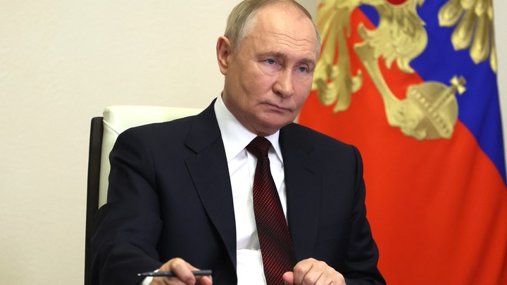 ВЦИОМ: работу Владимира Путина одобряют 73,6% опрошенных граждан