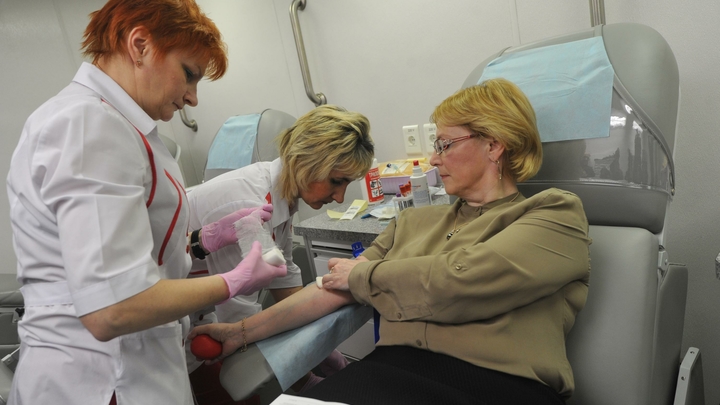В Петербурге дефицит донорской крови. Виновата массовая вакцинация