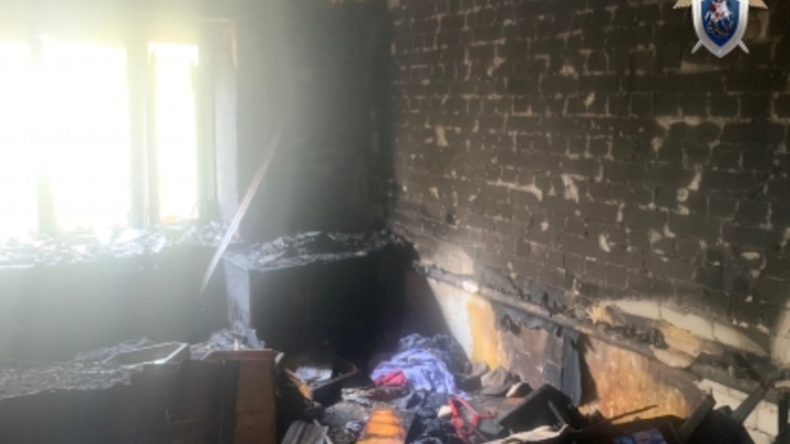 В Нижнем Новгороде пожарные спасли 58 человек из пылающего дома