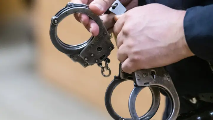 Убийство режиссера Политика: суд заочно арестовал подозреваемого