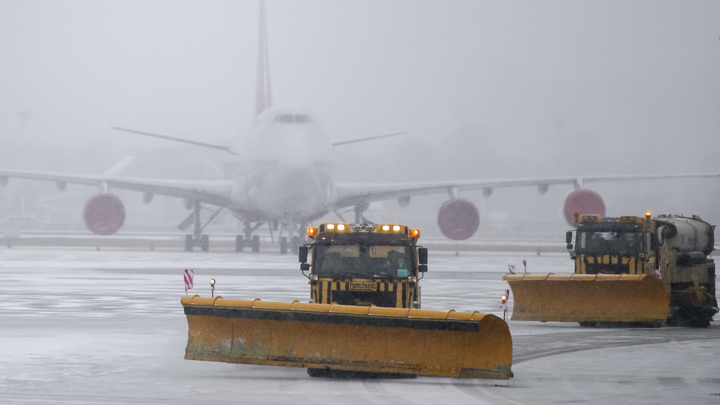 Из-за снегопада закрыт аэропорт Краснодара