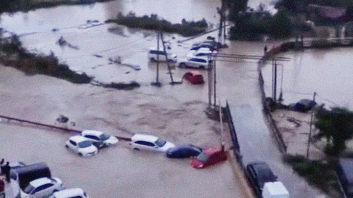 Потоп в Краснодаре. Погибли уже 6 человек, спасатели работают на разрушенном нефтепроводе