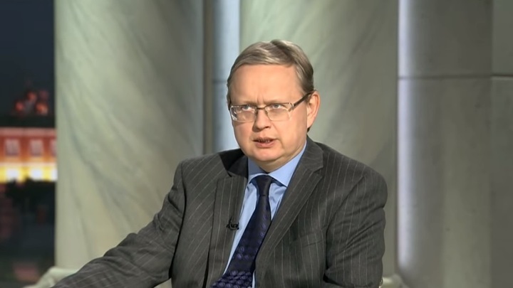 Делягин объяснил рекордную закупку золота Россией - все дело в «красивых бумажках»