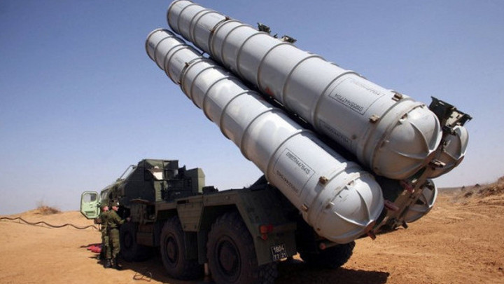 «Защитный зонт» С-300 ограничил свободу действий Израиля в Сирии - эксперт