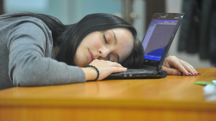 ScienceDirect: ученые объяснили усталость после сна расстройствами психики