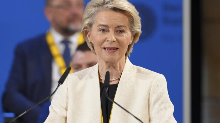 Начинается спидошлиц и краснофай: Медведев спрогнозировал будущее Урсулы фон дер Ляйен